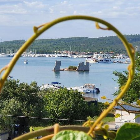 Apartman Suky Sukošan Exteriör bild