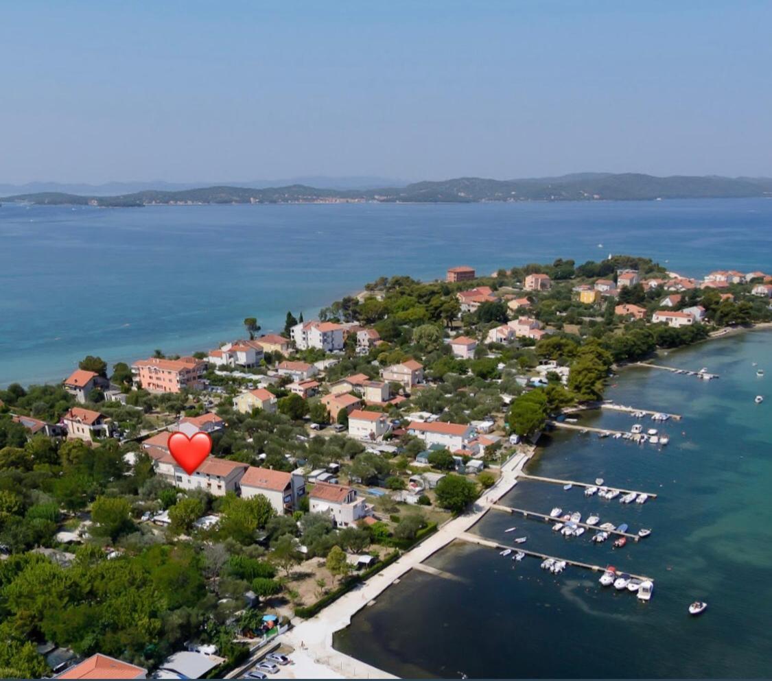 Apartman Suky Sukošan Exteriör bild