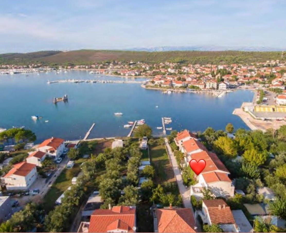 Apartman Suky Sukošan Exteriör bild