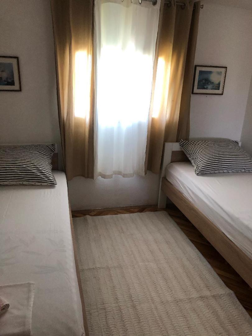 Apartman Suky Sukošan Exteriör bild