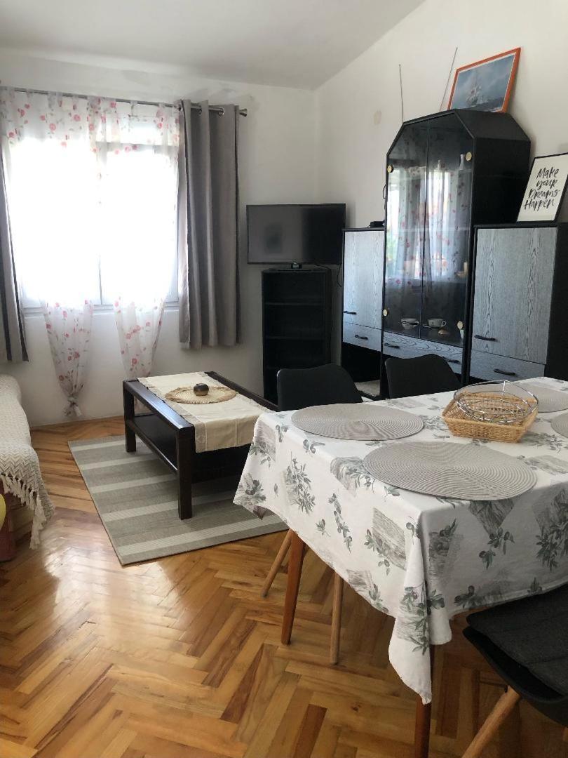 Apartman Suky Sukošan Exteriör bild