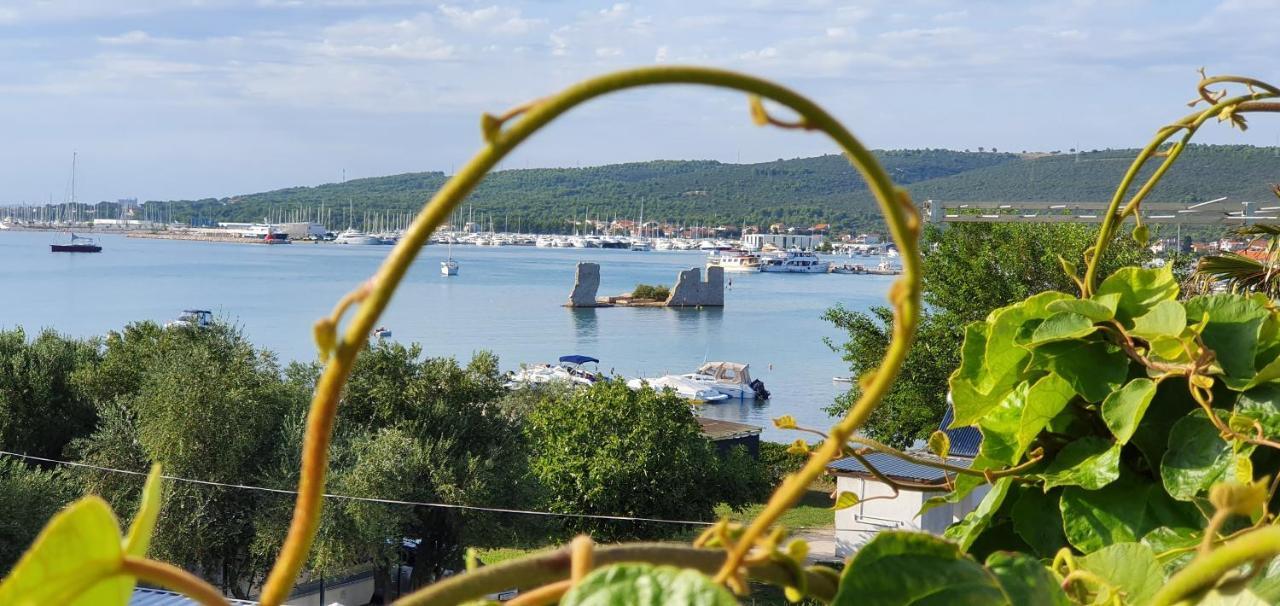 Apartman Suky Sukošan Exteriör bild